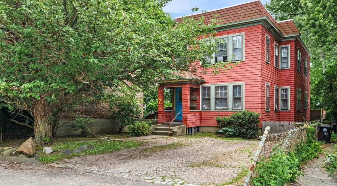 7 Oliver Rd Watertown MA 02472 East Watertown MA Multifamily